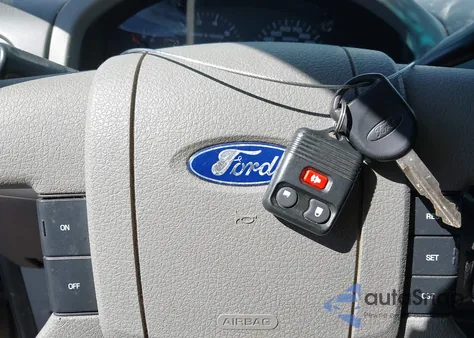 2005 Ford F-150 Lariat/Xlt from USA, damaged, VIN 1FTPW12545KF11718